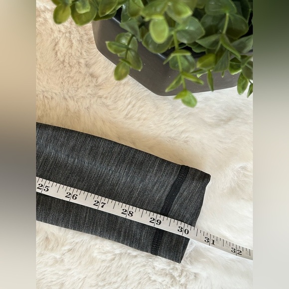 Lululemon Align Tights in Heathered Graphite Size 2 Tall - Picture 6 of 6